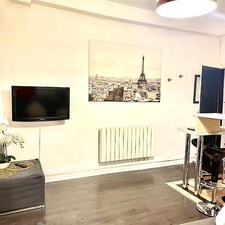 Cozy Studio Chatelet Париж Екстериор снимка