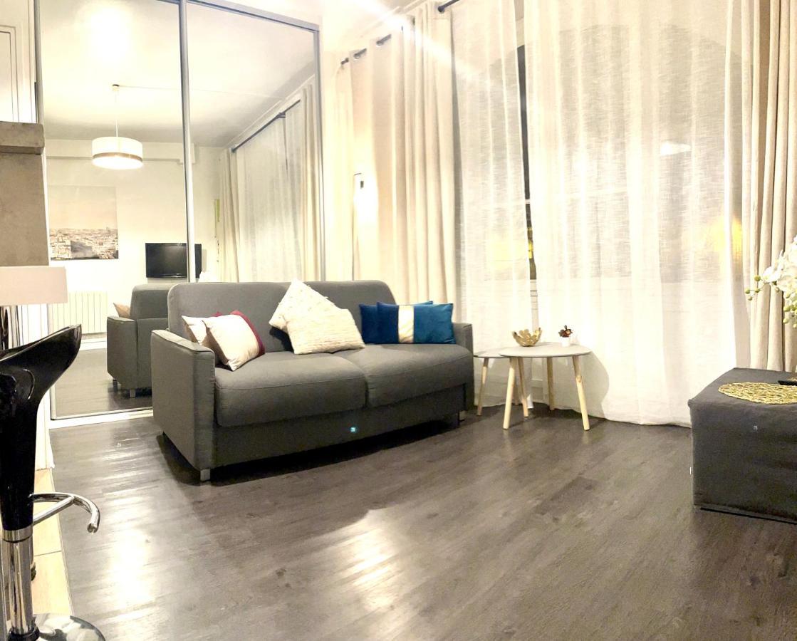 Cozy Studio Chatelet Париж Екстериор снимка