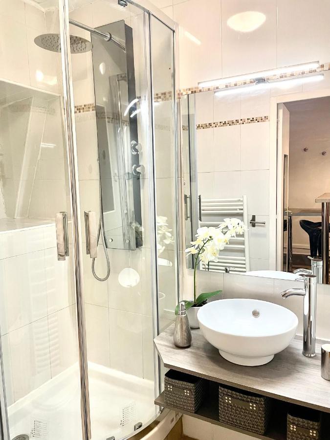 Cozy Studio Chatelet Париж Екстериор снимка
